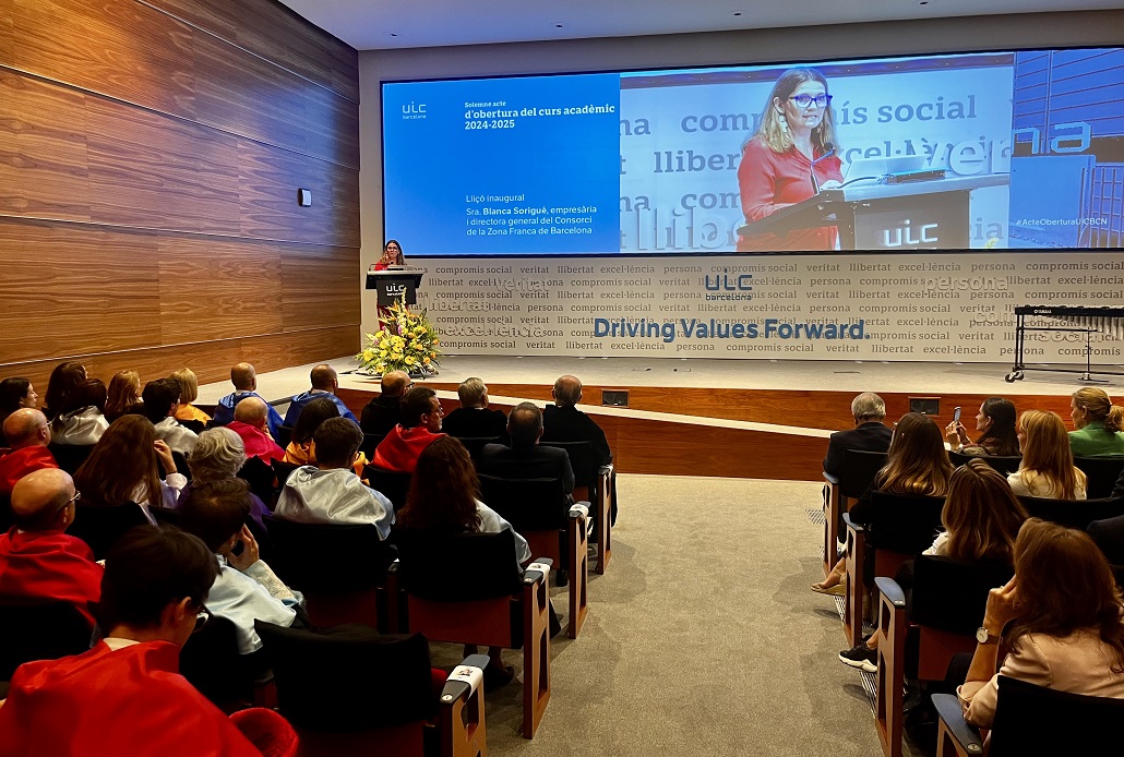 Blanca Sorigué imparte una sesión en el acto de inauguración del curso académico 2024-25 de la UIC